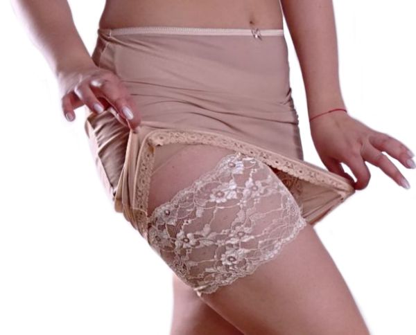 Дантелени ленти за бедра против протриване Lace it up